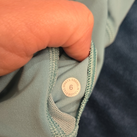 Lululemon Athletica Teal Align Top Sz 6 - Picture 5 of 7